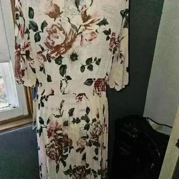 Love is For Eternity Womans Layering Piece Size Xl - Picture 8 of 12